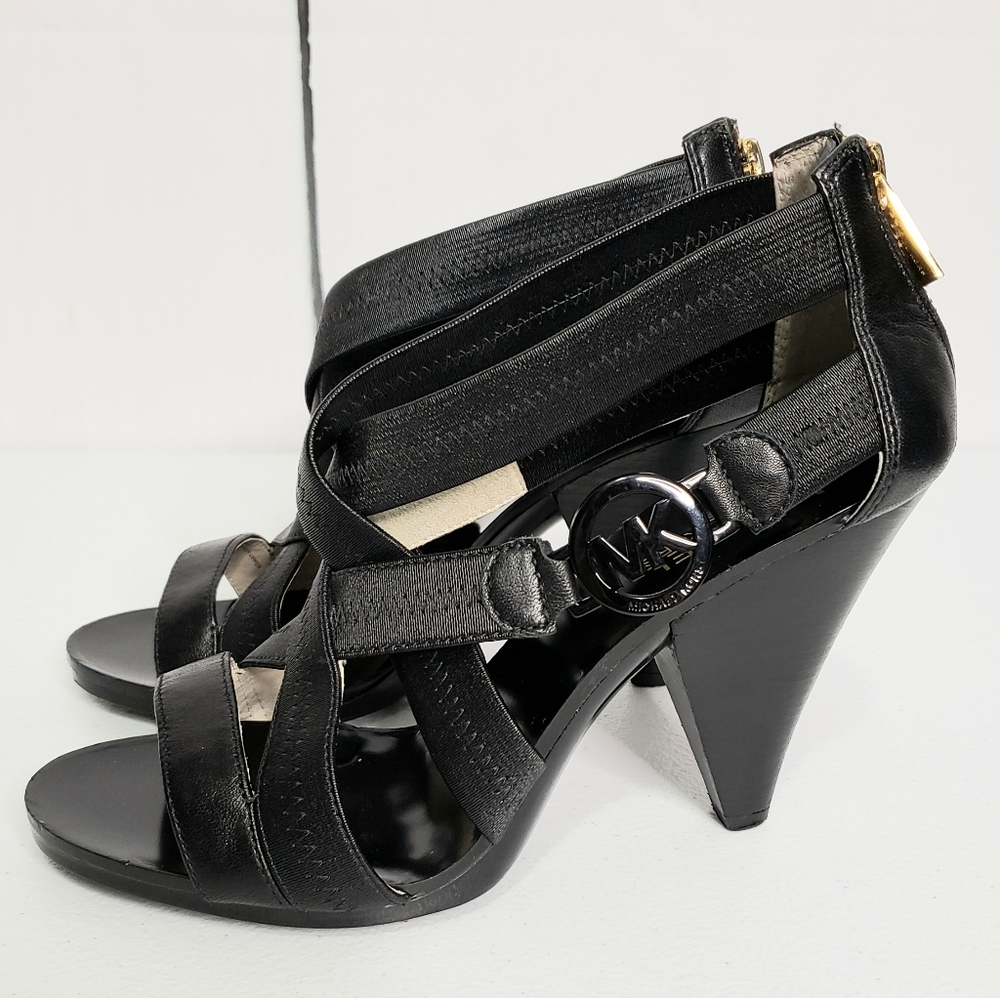 *SOLD* MICHAEL MK Black Robertson Back Zip Sandals - Picture 6 of 8